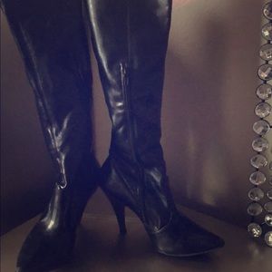 ❗️FINAL SLAE❗️ zip up pointy toe heel boot